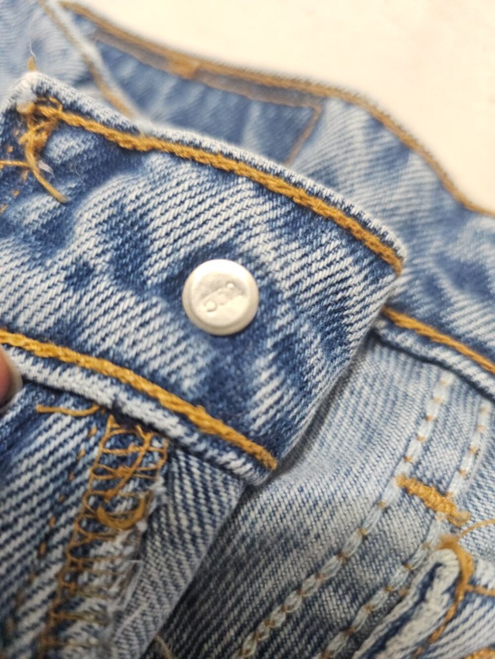 Levi's Vintage 550 - Picture 4 of 8